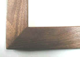 1.25_walnutJPG.jpg (49884 bytes)