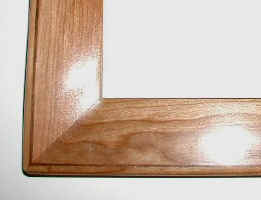 cherry_with_walnut_insert.JPG (41640 bytes)